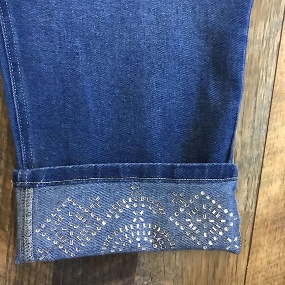 Cato women’s plus Size 20W blue jeans Capris embellished cuff hem denim crop - Picture 4 of 5
